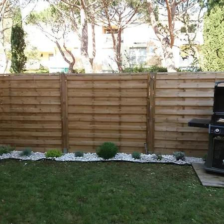 T2 Avec Jardin Et Terrasse Au Pied Du Mont Saint Martin A 400m Du Port *